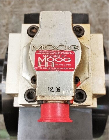 Moog D760-2405A Servo Valve - Image 2