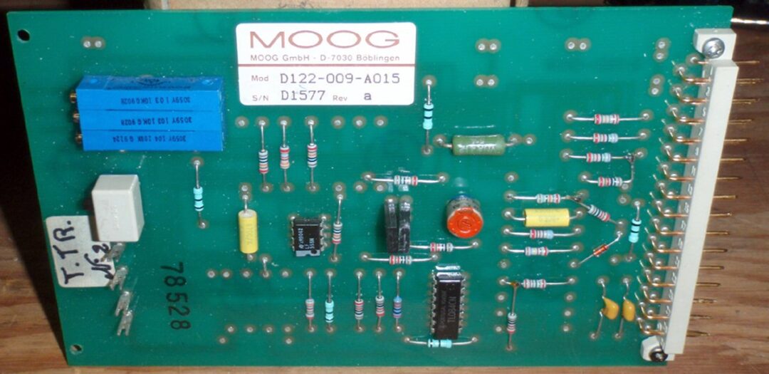 Moog D122-009-A015 PCB Circuit board