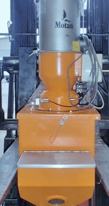 Motan HLB-06-2-A210-0 Vacuum Loader with Hopper