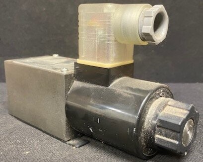 Nachi SNH-G01-HQ-GR-D2-5089C Solenoid Valve