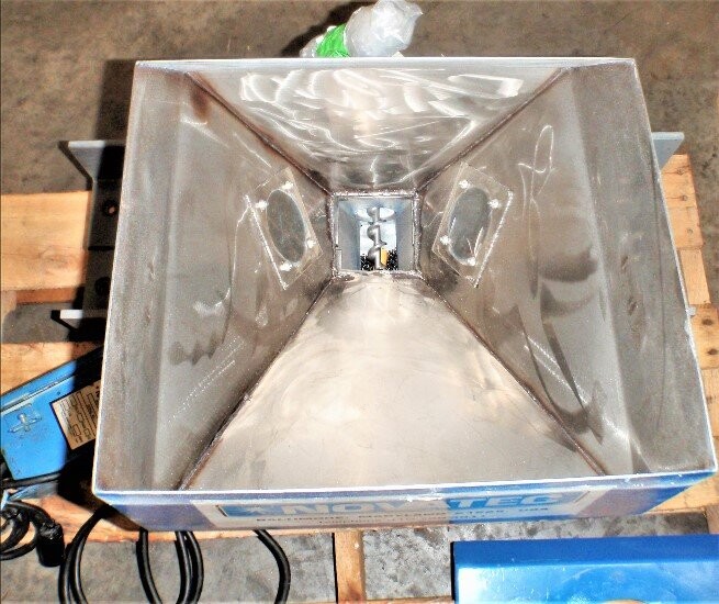 Novatec AF-Hopper Additive Feeder - Image 2