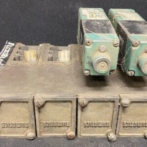 Numatics 081SA402M000061 Solenoid Valves with Numatics 225-285B Solenoids on Flexiblok Assembly