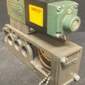 Numatics 082SA425M Pneumatic Valve