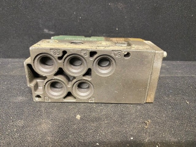 Numatics 082SA431K Pneumatic Solenoid Valve - Image 3