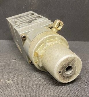 Numatics 554RS100JP00000 Sandwich Type Pneumatic Regulator