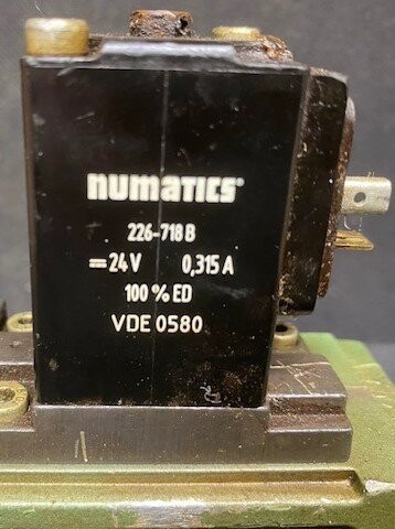 Numatics AV12*M5 W 0LF Solenoid Valve - Image 3