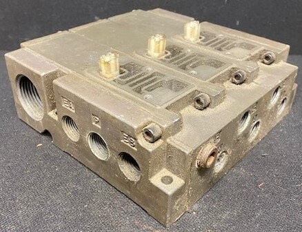 Numatics HH-1 and Unknown Model Valve Manifolds - Image 2