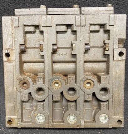 Numatics HH-1 and Unknown Model Valve Manifolds - Image 4