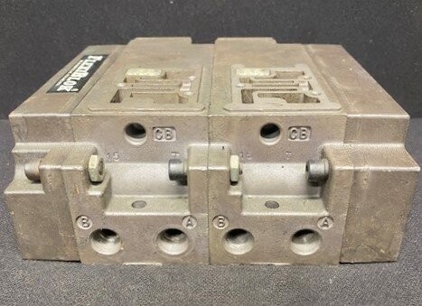 Numatics Unknown Model Valve Manifold Assembly (2 Blocks) - Image 4