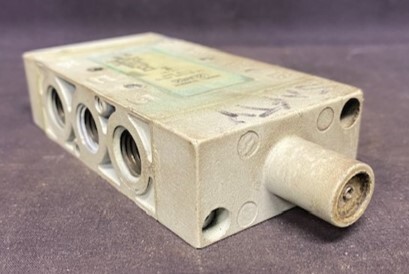 Numatics L22JA4520 Pneumatic Pilot Valve - Image 3