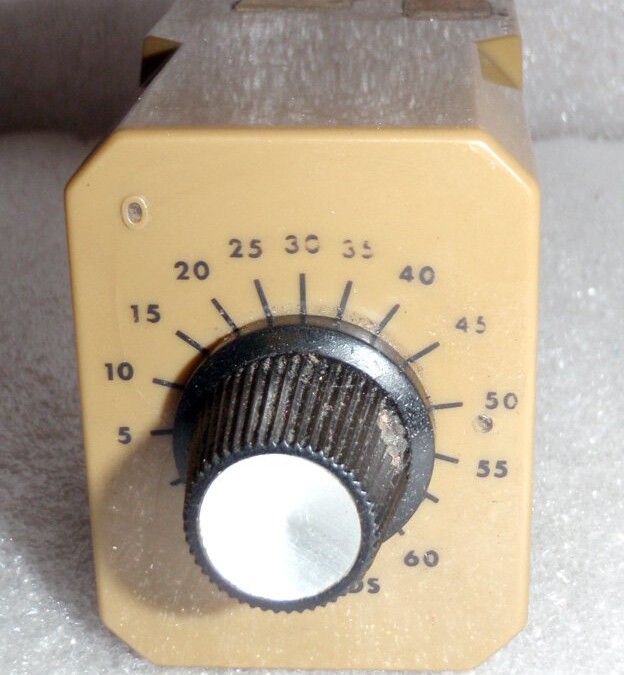 Omnetics B111A115A60-39 Time Delay Relay