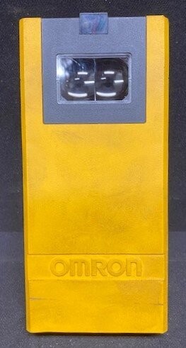 Omron E3K-R10 Retroflective Photoelectric Sensor