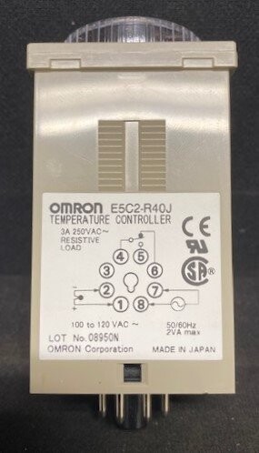 Omron E5C2-R40J AT-580 Temperature Controller - Image 3