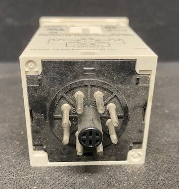 Omron H3BH-8 Timer - Image 3