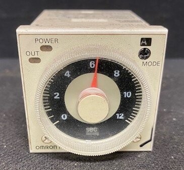 Omron H3CR-A Timer
