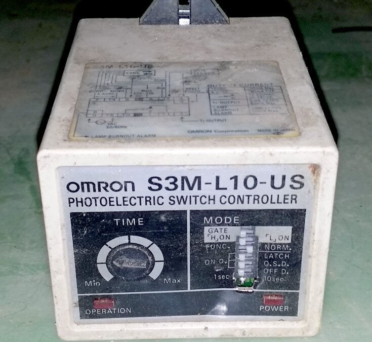 Omron S3M-L10-US Photoelectric Switch Controller