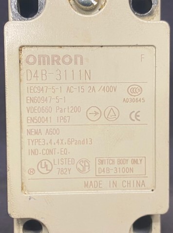 Omron D4B-3111N Limit Switch - Image 2