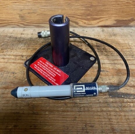 Panametrics 8000 Magna-Mike Thickness Gauge - Image 3