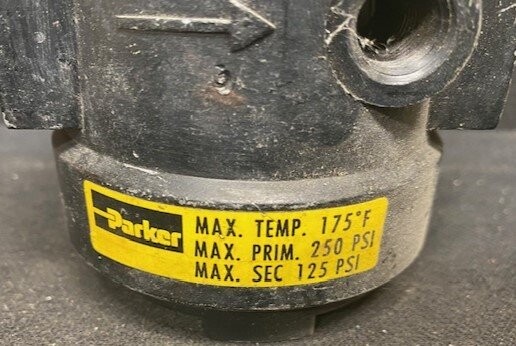 Parker 07R118AB Pneumatic Valve - Image 3
