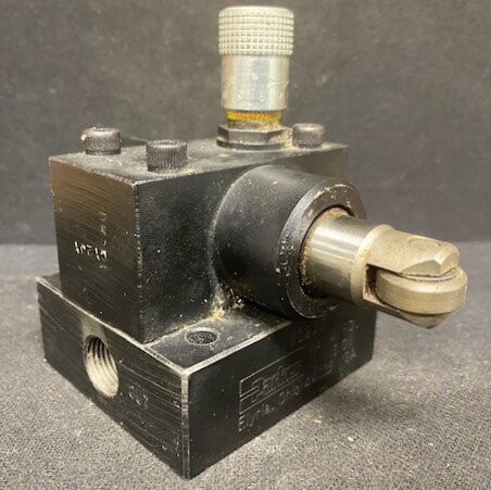 Parker 081226/F600S Hydraulic Valve