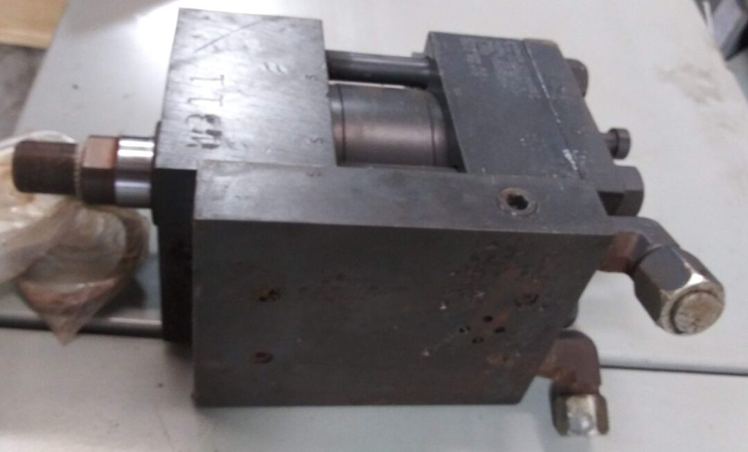 Parker 03.25 KJJ-2HDLTVS13A13A-0.393 3.25 Inch Programming Hydraulic Cylinder - Image 2