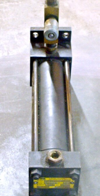 Parker J2AU14A Cylinder