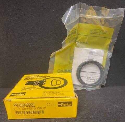 Parker PR252H0001 2 1/2" Buna-N Piston Ring Kit