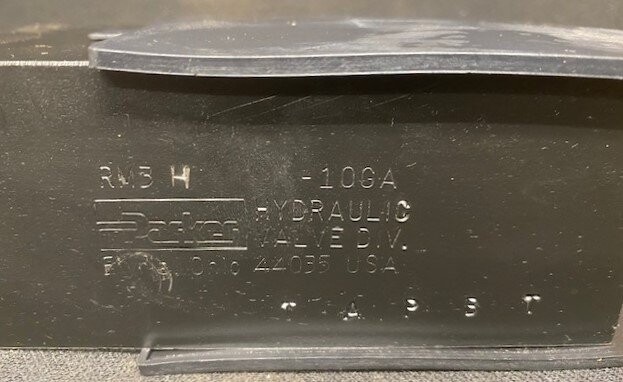 Parker RM3H-10GA Hydraulic Relief Valve - Image 3
