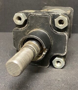 Parker-Schrader Bellows DIN24335 Hydraulic Cylinder - Image 2