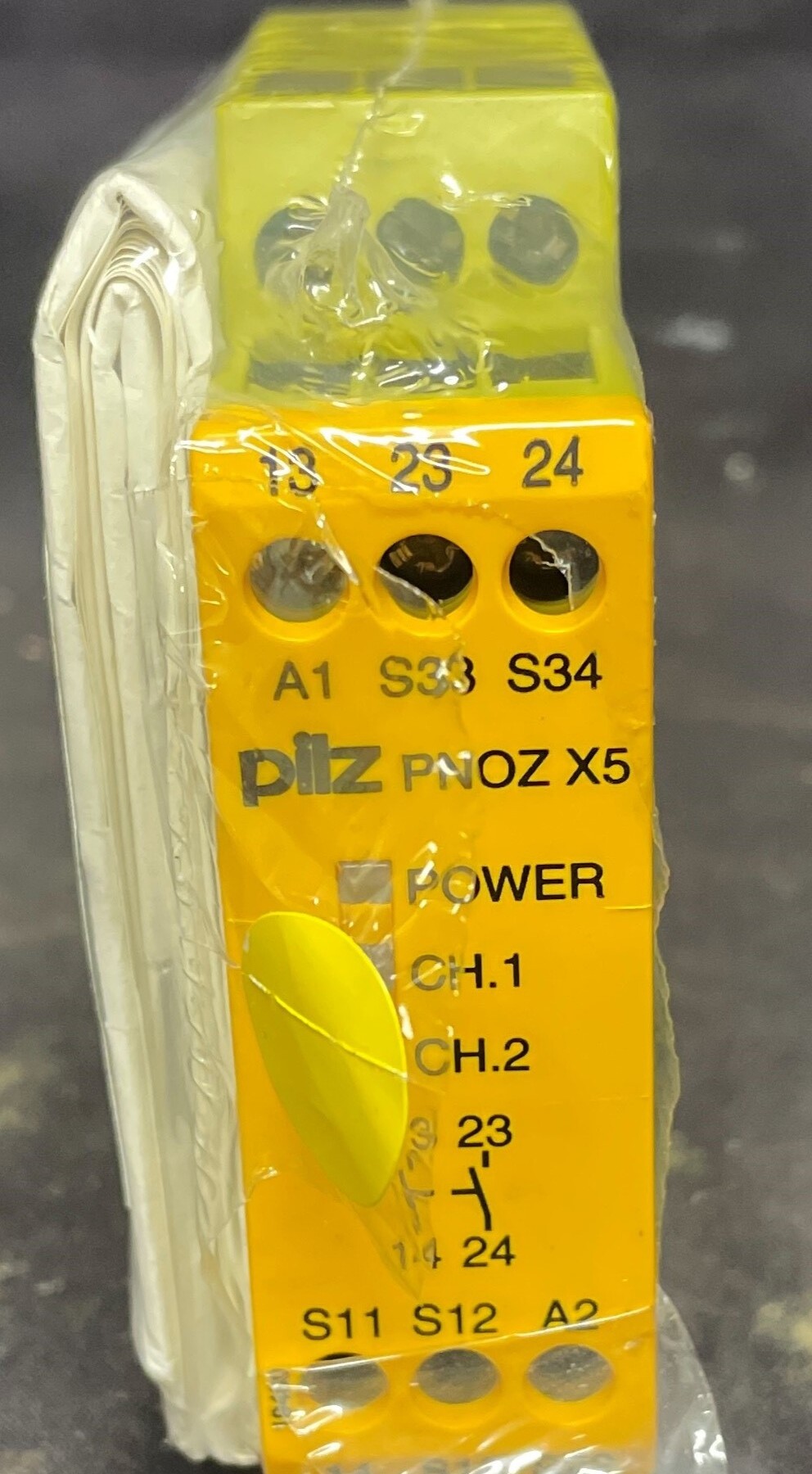 pilz safety Relay