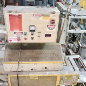 Plastics Extrusion Machinery 320 Haul-Off Puller