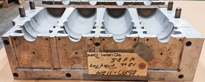 Play Tex Unknown Model 12 oz Cylinder Bottle Blow Mold - Image 2