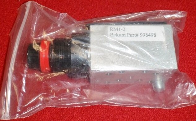Unknown Brand RM1-2 Pneumatic Regulator Valve