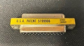 Unknown Brand R.O.C. Patent 64341/USA Patent 5199906 25 Pin Female to 25 Pin Female Connector