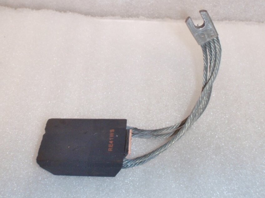 Reliance RE14WS Carbon Brush - Image 2