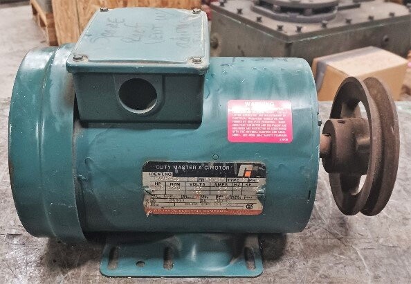 Reliance P14H1402H 1.5 HP AC Motor