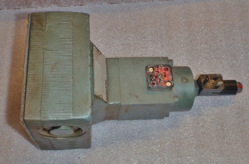 Rexroth 2 FRE 16-41/100L Hydraulic Directional Control Solenoid Valve