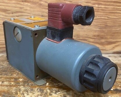 Rexroth 3WE10A32/CG24N9Z45Y Hydraulic Valve