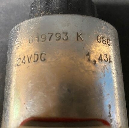 Rexroth 4WE 10 Q6-33/CG24N9K4 Hydraulic Directional Control Valve - Image 3