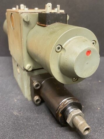 Rexroth 4WE10E11/LG24NZ4/5 Double Solenoid Directional Valve