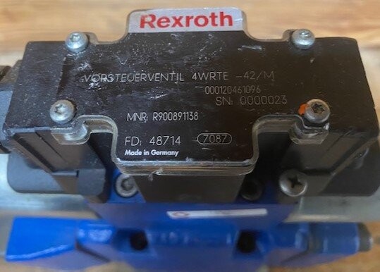 Rexroth 4WRTE 10 R5-100P-41/6EG24TK31/AM Proportional Valve - Image 3