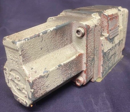 Rexroth 4WRZ-10-W1-85-31/6A24N9Z4/M-352 Hydraulic Valve