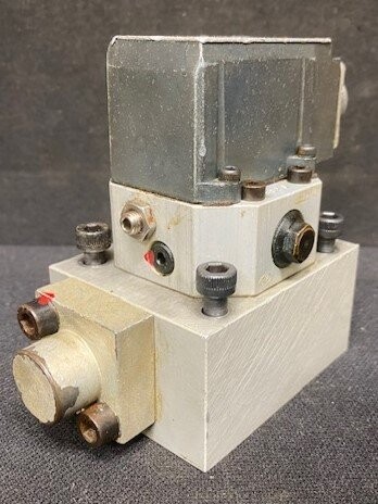 Rexroth-HydroNorma 4WS2EB 10-30/20B2ET210K8A/M Servo Valve - Image 3