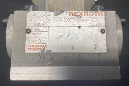 Rexroth 4WS2EM 10-30/5B3ET315K8A/M SO15 Hydro Norma Servo Valve - Image 2