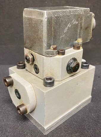 Rexroth 4WS2EM 10-30/5B3ET315K8A/M SO15 Hydro Norma Servo Valve - Image 3