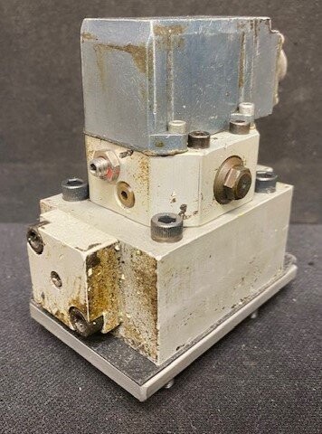 Rexroth 4WS2EM 10-40/5B3ET315K8A/M-10 Hydro Norma Servo Valve - Image 3