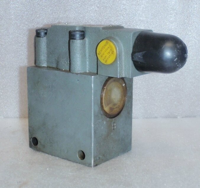 Rexroth DR 15 G2-31-315YM Hydrualic Valve