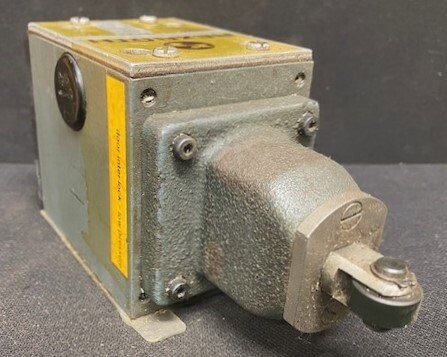 Rexroth-Hydronorma 4WMR10D10/SO61 Directional Hydraulic Valve