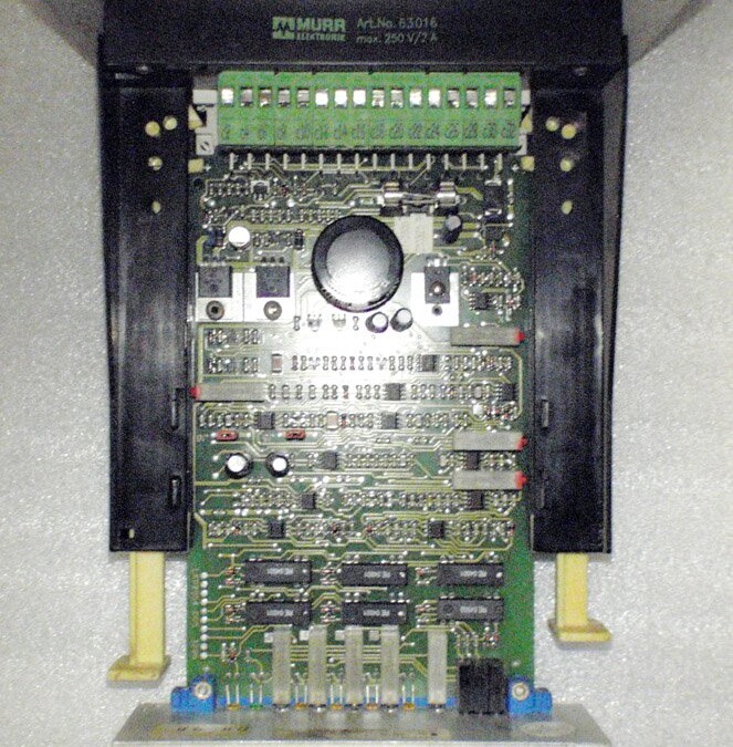 Rexroth VT-3000 Analog Amplifier - Image 2