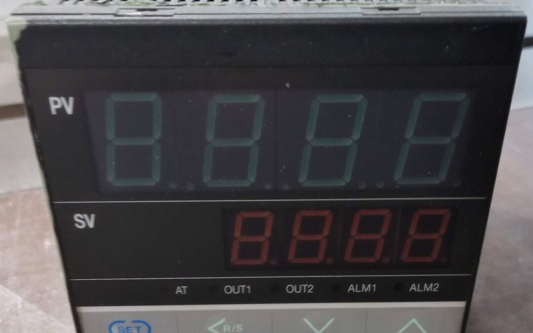 RKC CB900 Digital Temperature Controller